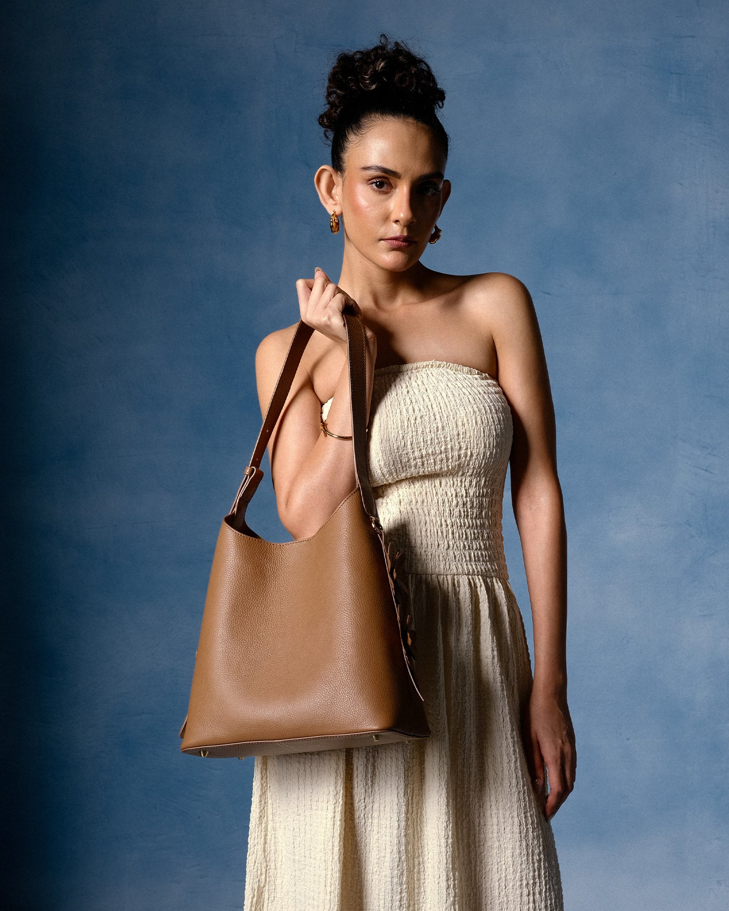 Daphne Bucket Tote Bag - Tobacco
