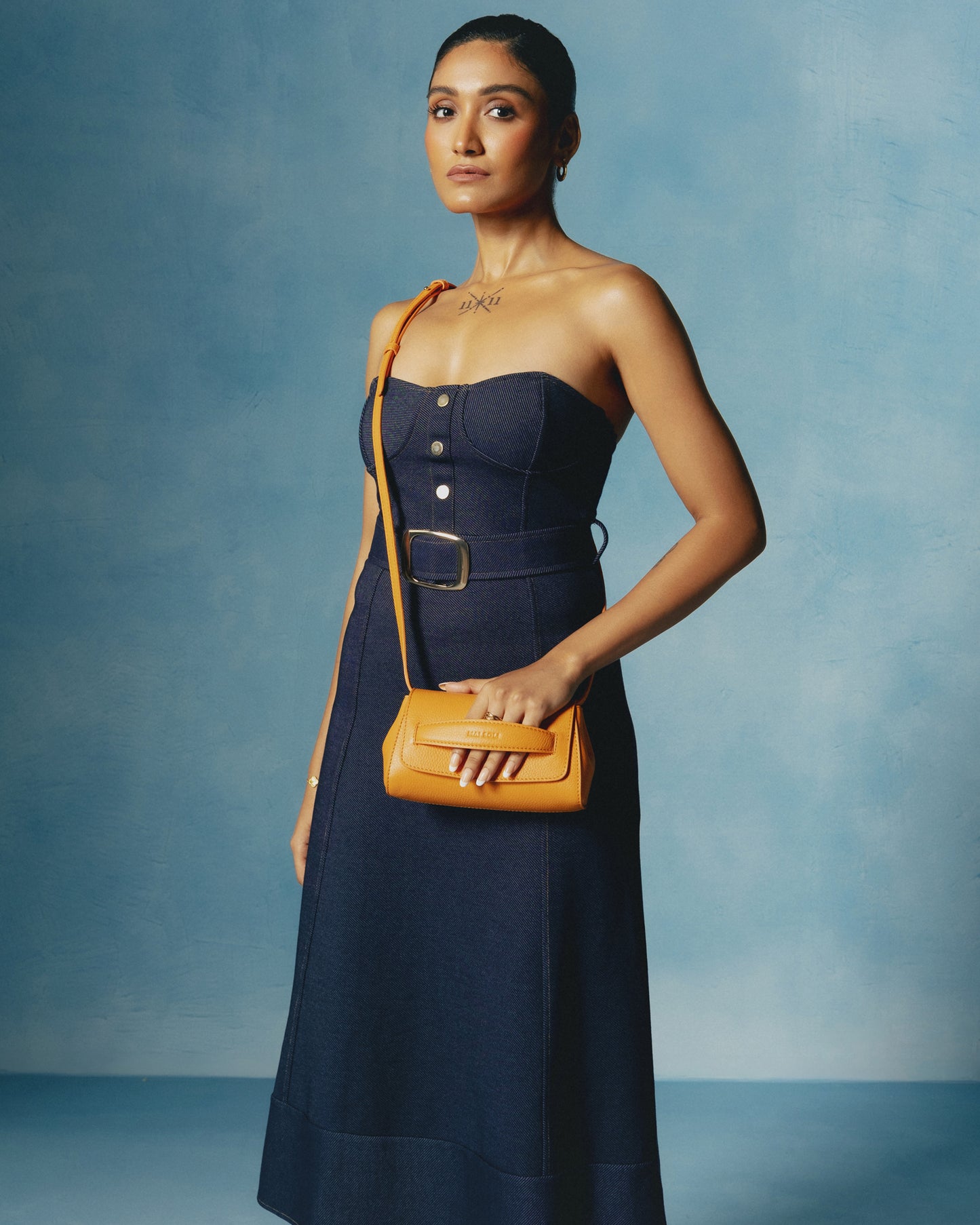 Phoebe Clutch - Apricot