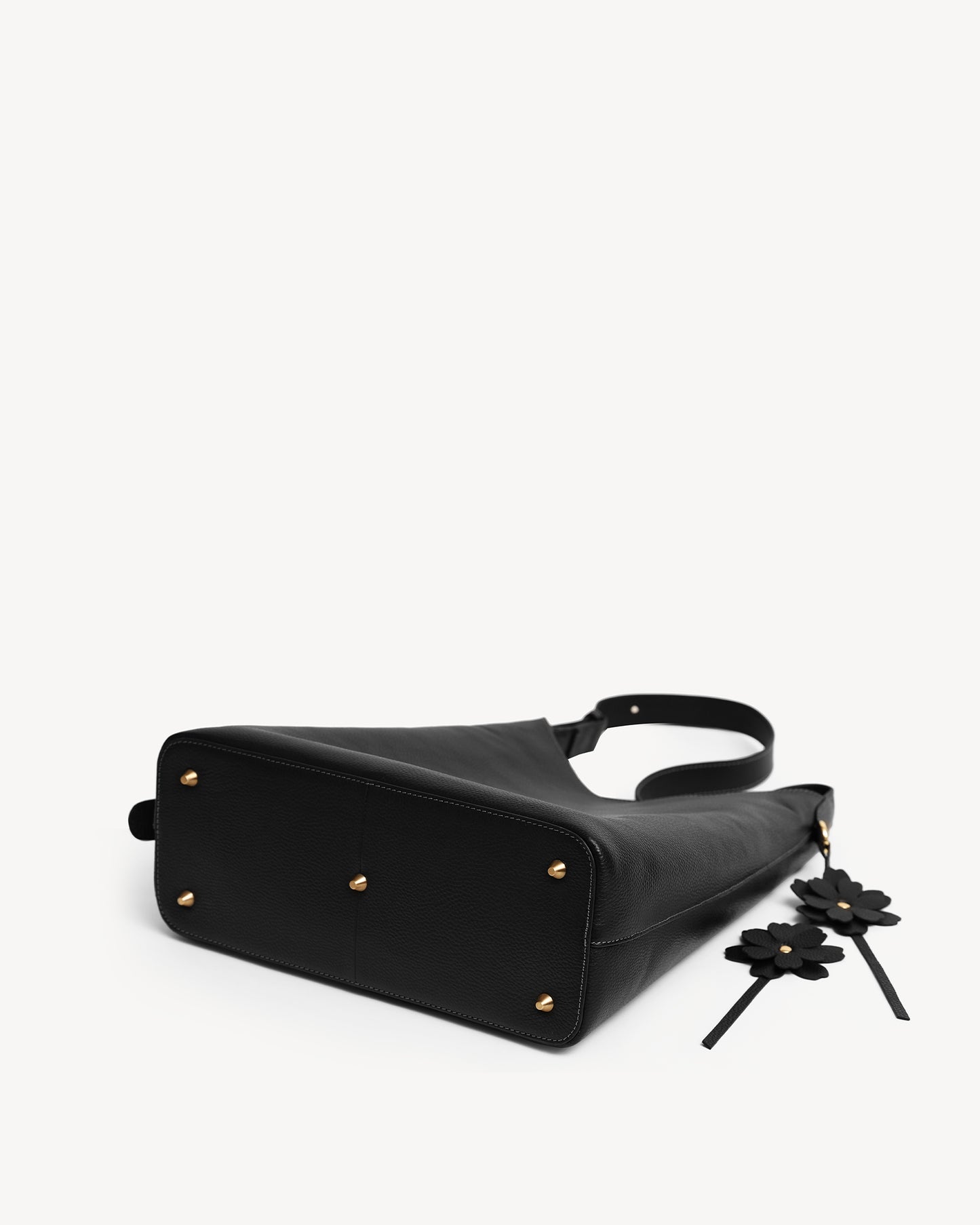 Daphne Large Bucket Tote - Black