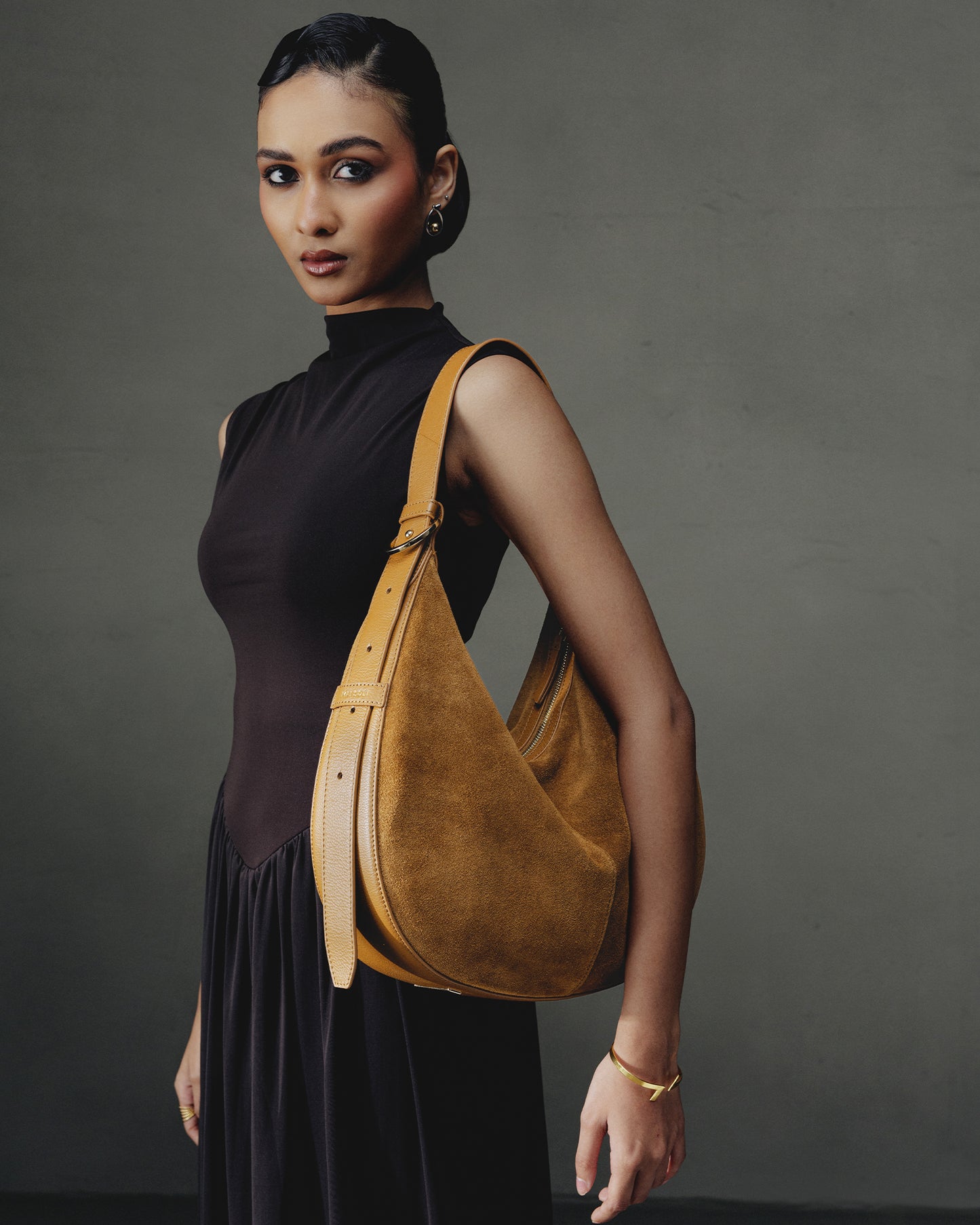Cadence Hobo Bag  –   Caramel