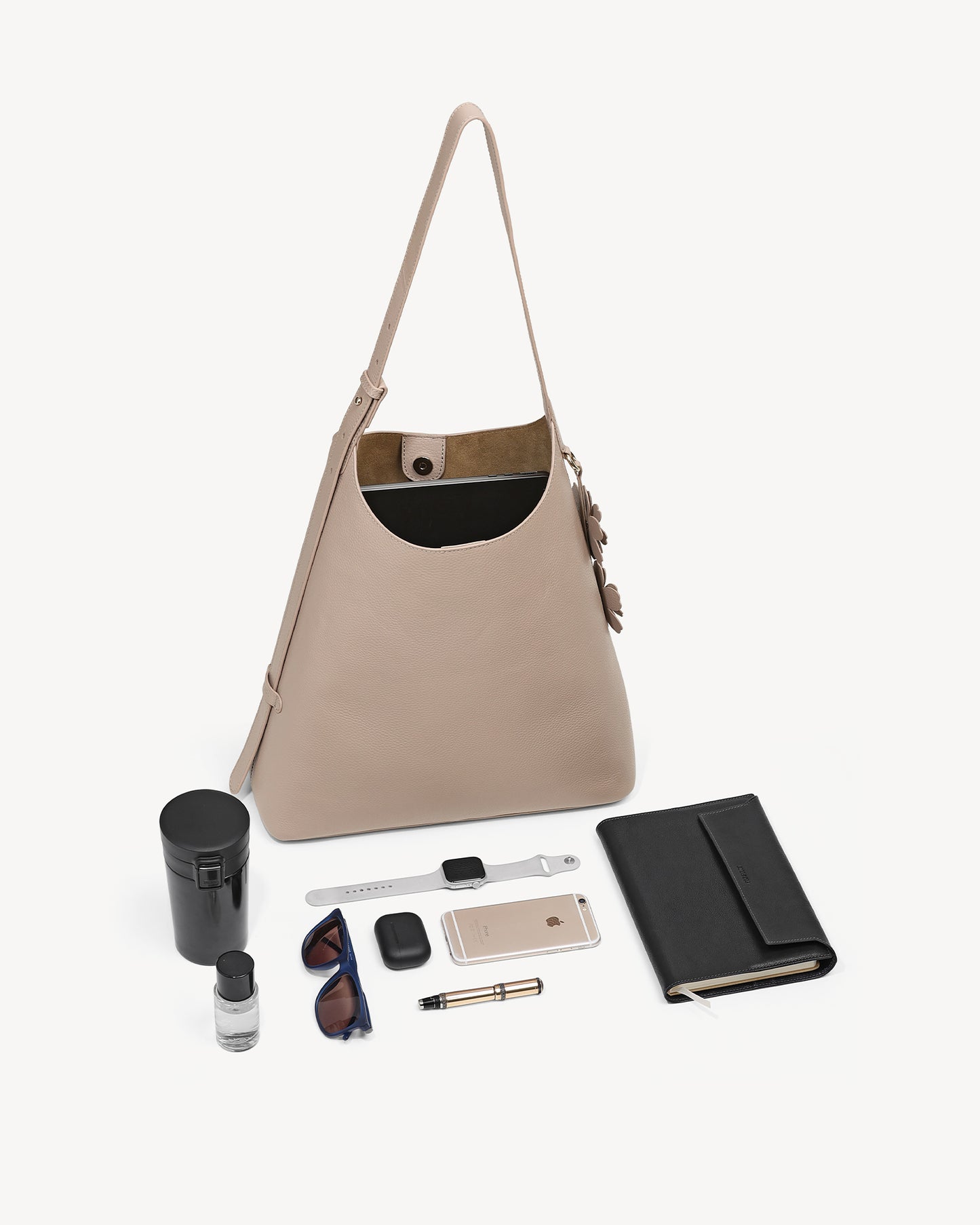 Daphne Large Bucket Tote -Nude