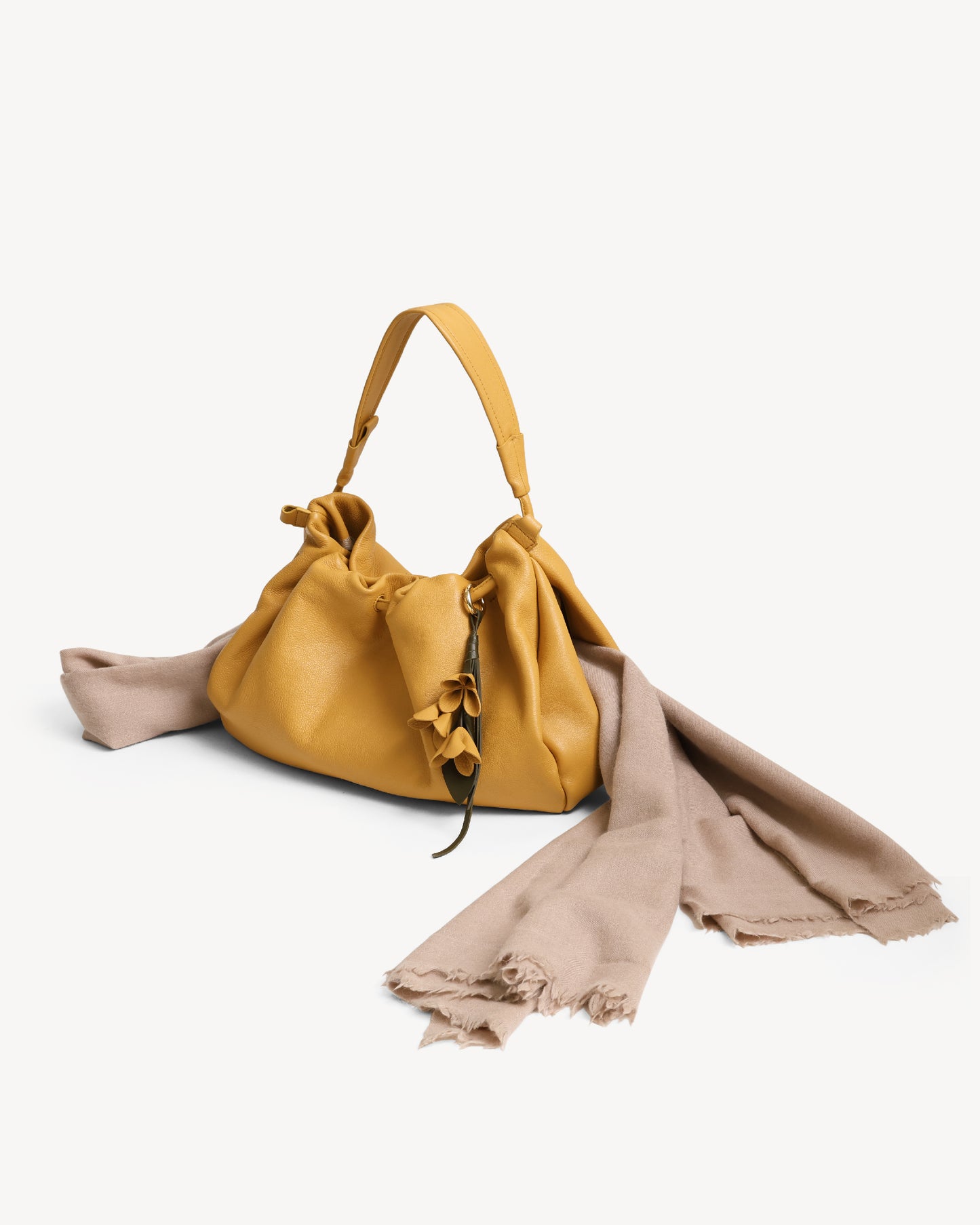 Cynthia Gather Handbag - Tea Stain