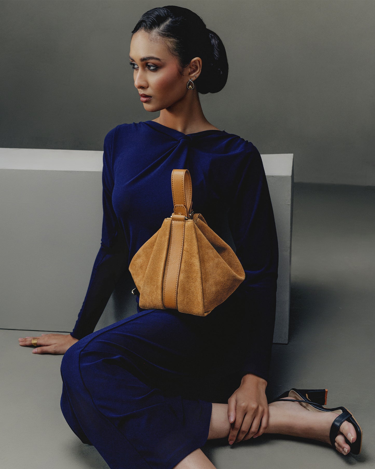 Crescendo Handbag   –  Caramel