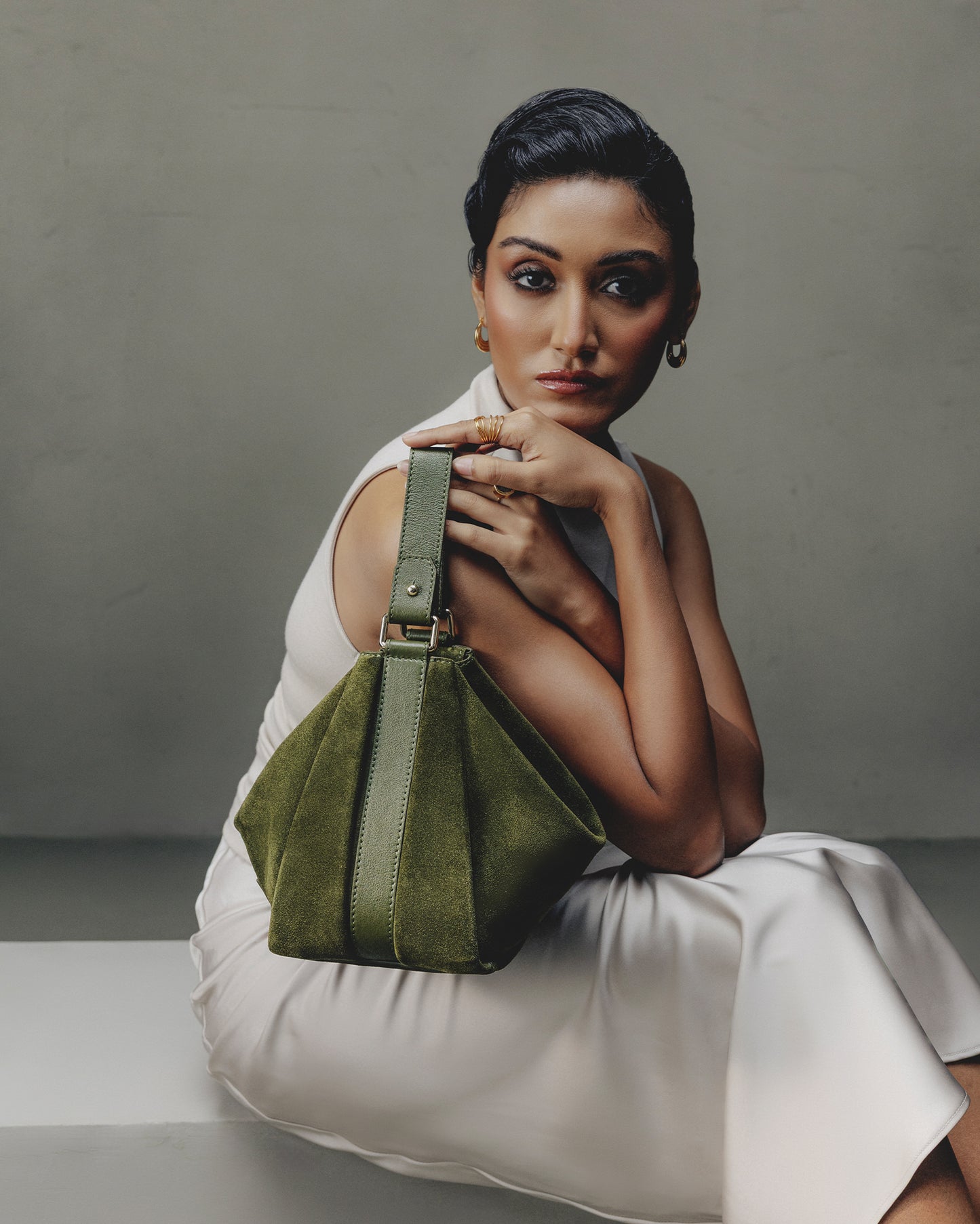 Crescendo Handbag   –  Olive